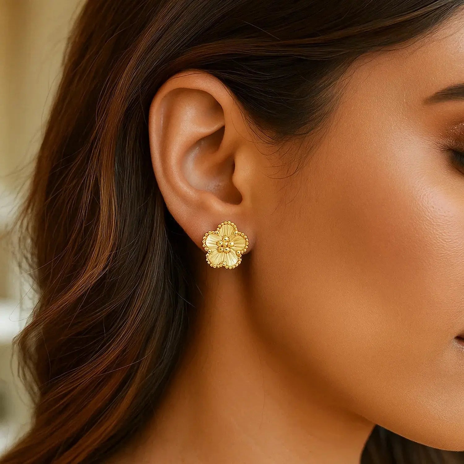 Daisy Stud Earrings in 14K Yellow Gold RCJ