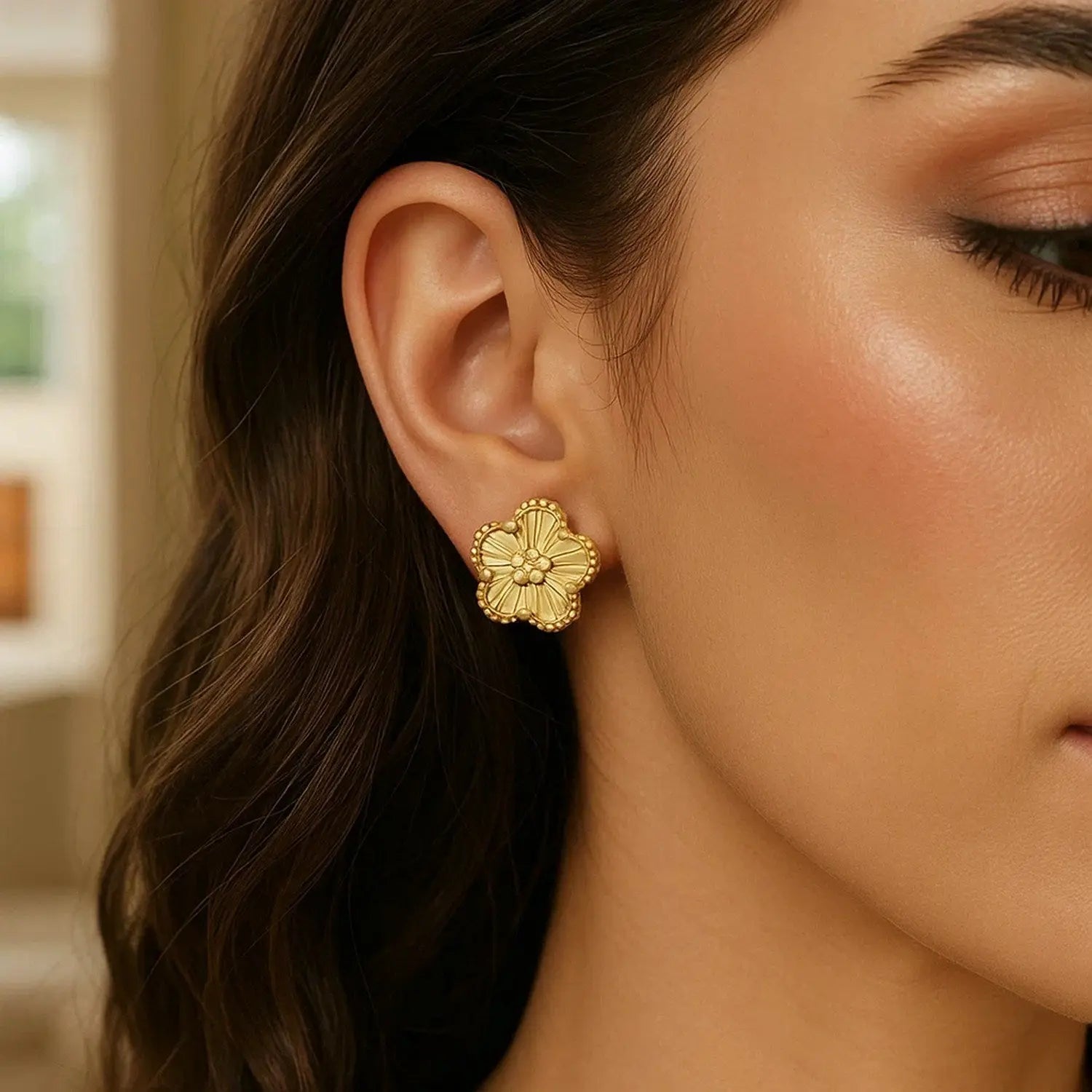 Daisy Stud Earrings in 14K Yellow Gold RCJ