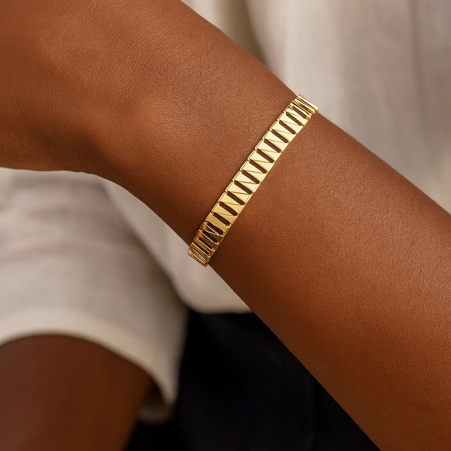 10K Yellow Gold Cleopatra Bracelet Bracelets RCJ