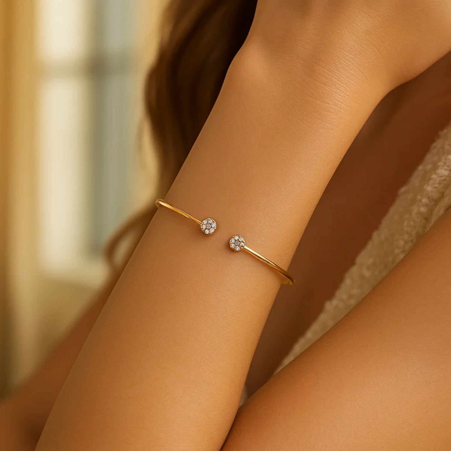 14k Yellow Gold High Polish Diamond Cluster Bangle (2.00 mm) Bangles RCJ