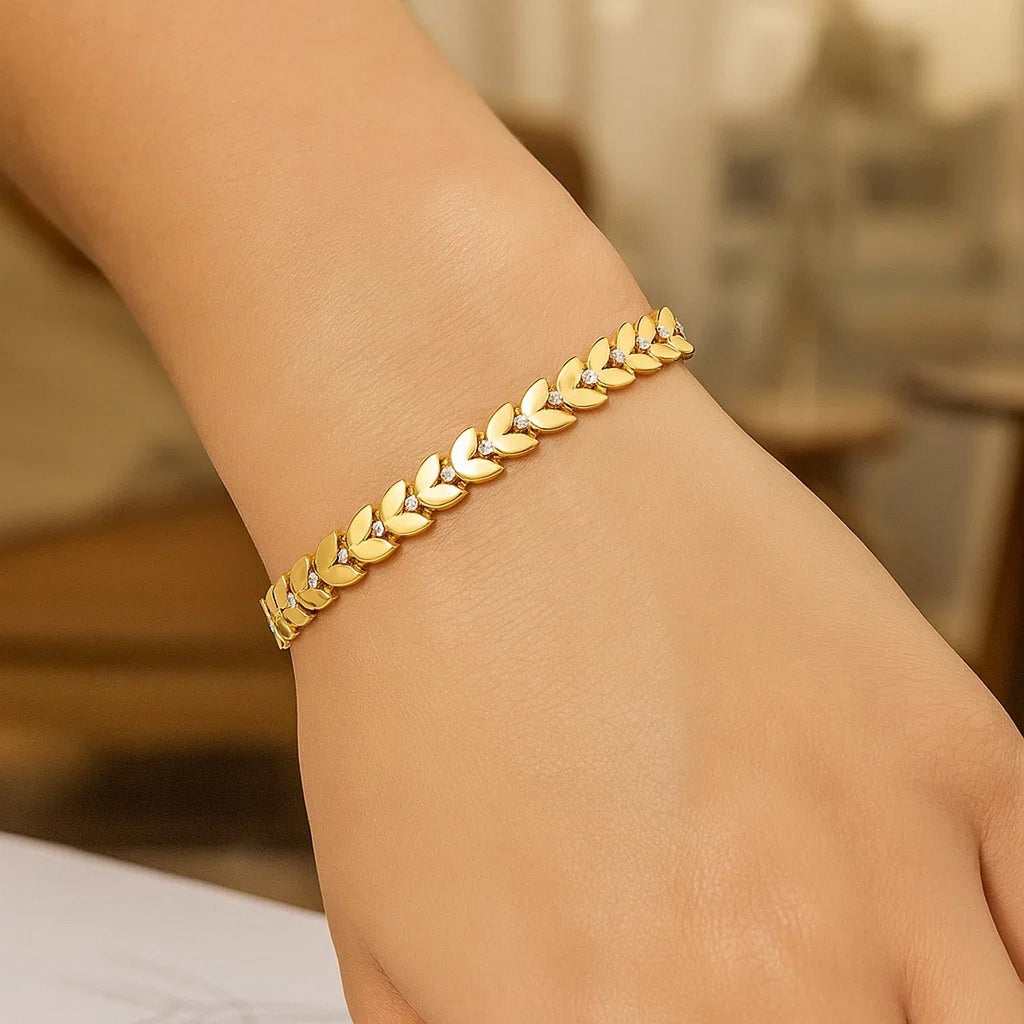 Gold Laurel Leaf Bracelet in 14K Yellow Gold (7.40 mm) Bracelets RCJ