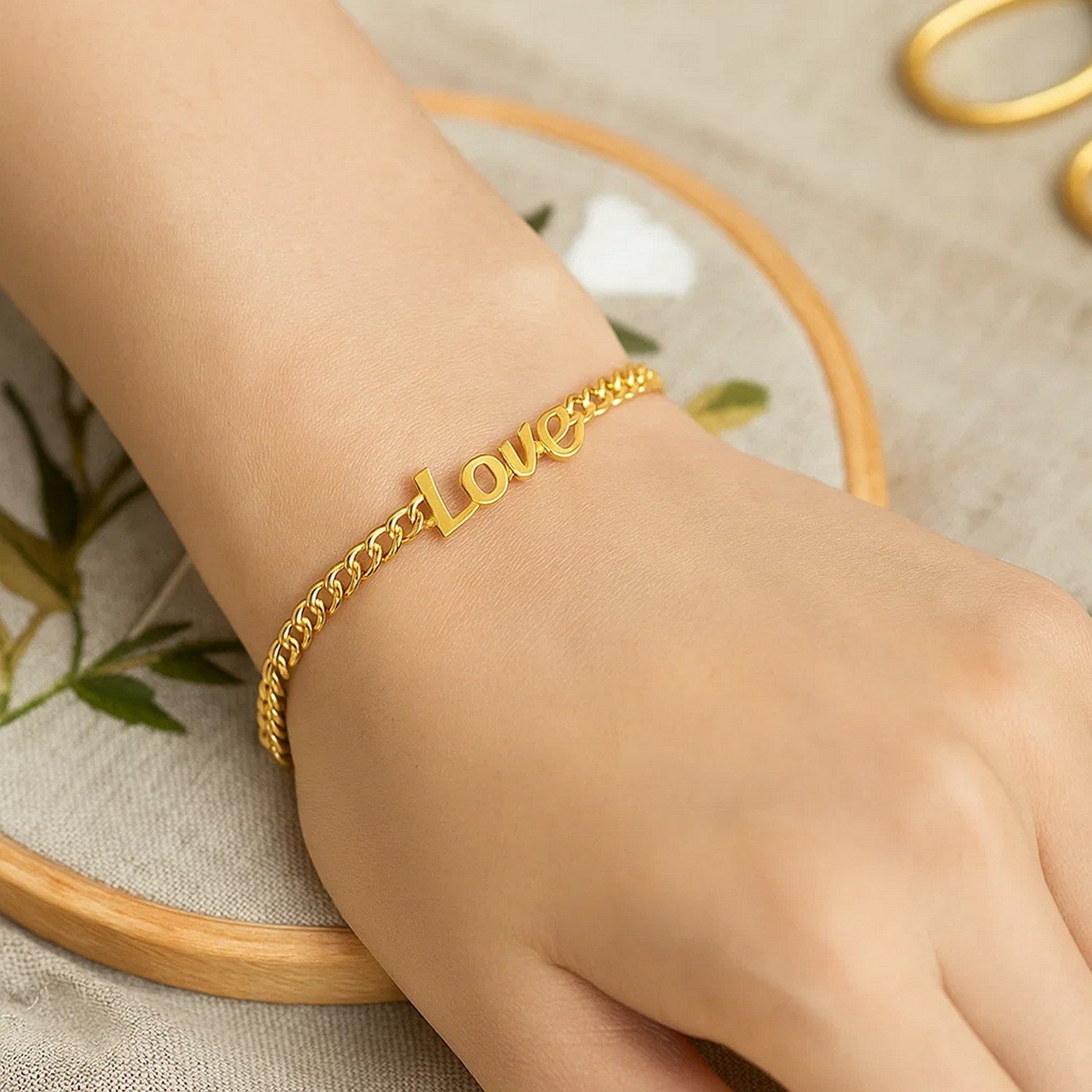 14k Yellow Gold 7 inch Curb Chain Love Bracelet Bracelets RCJ